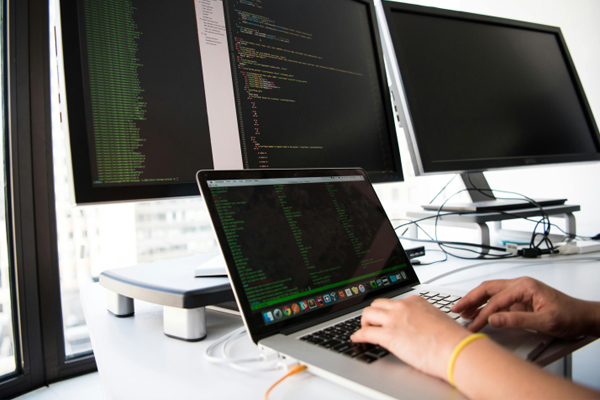 富翔不銹鋼申請(qǐng)不銹鋼銘牌激光切割裝置專(zhuān)利，提升裝置整體安全性:不銹鋼容器